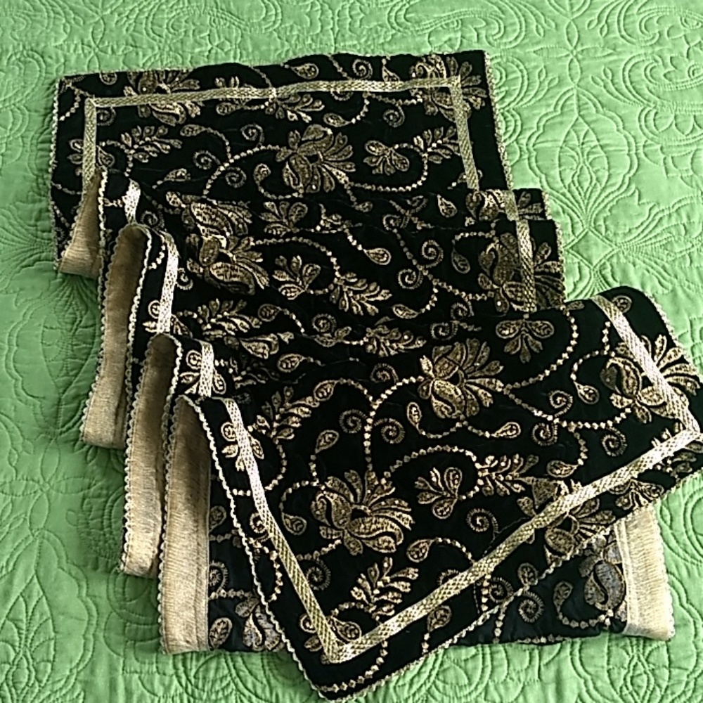 Black velvety stole